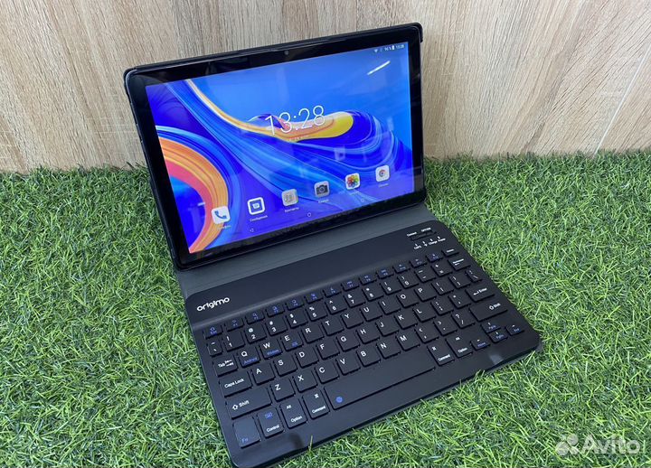 Планшет с клавиатурой Umiio A10 Pro