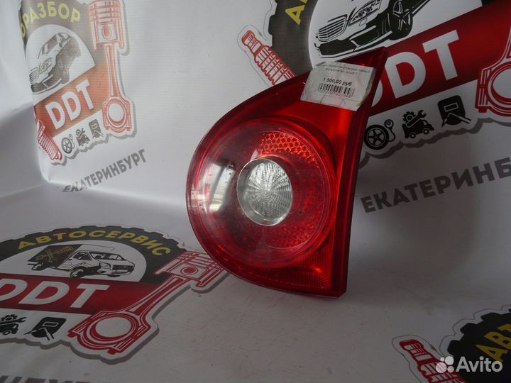 Фонарь задний внутренний правый Volkswagen Golf