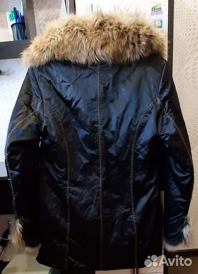 Куртка женская р.48 новая