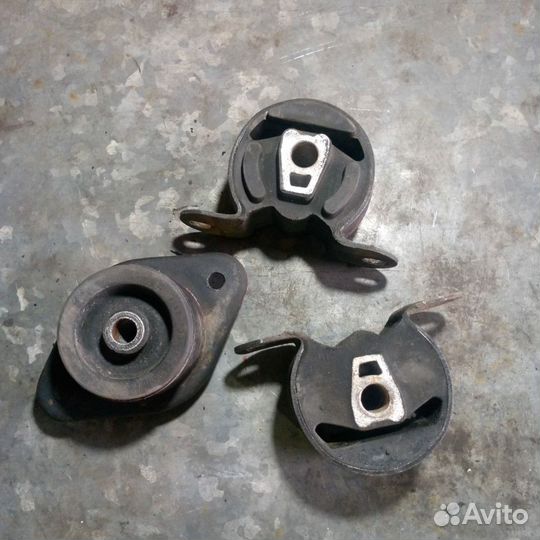 Подушки двигателя