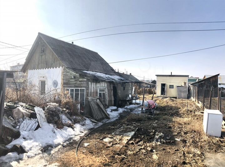 Дом 23,3 м² на участке 6,67 га