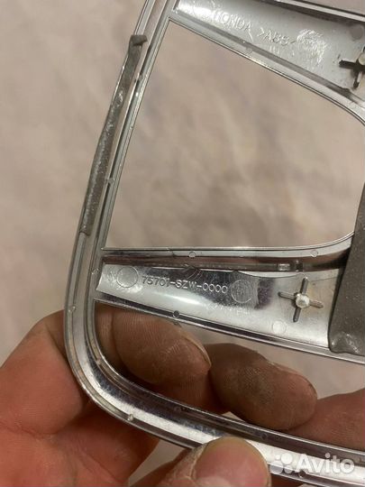 Эмблема на крышку багажника Honda CR-V 4