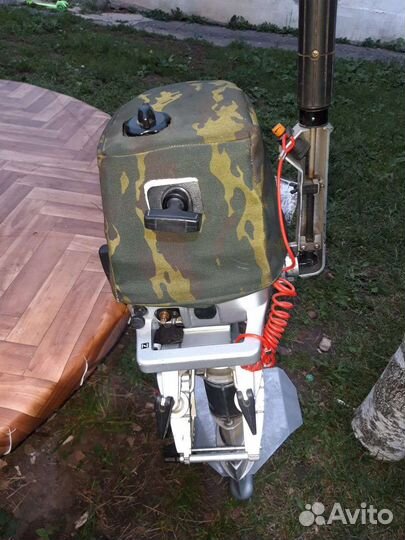 Лодочный мотор 4х тактный 4 л.с