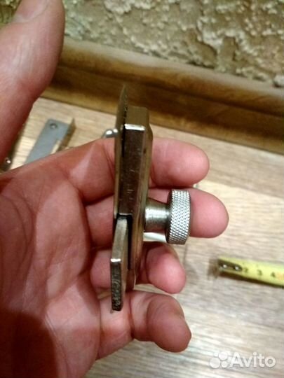 Засов на теплицу, заложка