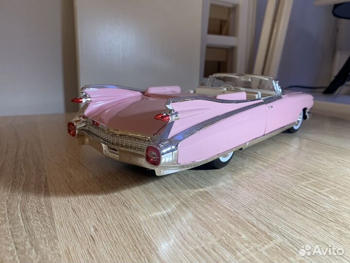 1/18 1959 Cadillac Eldorado Biarritz Maisto