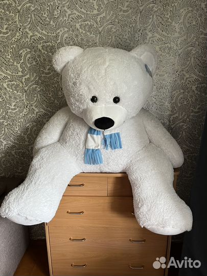 Плюшевый медведь большой