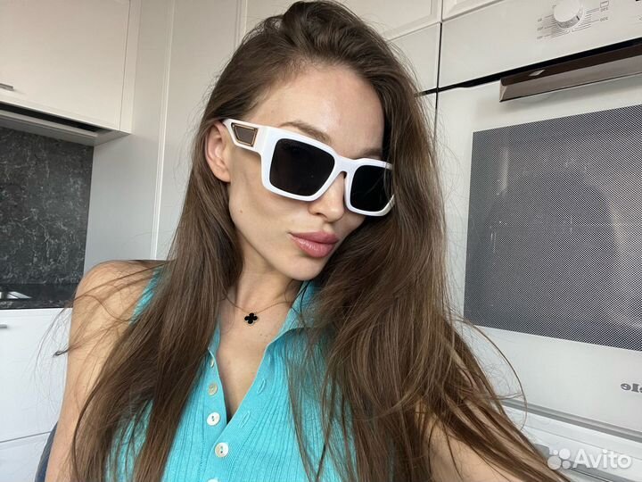 Солнечные очки Gucci унисекс