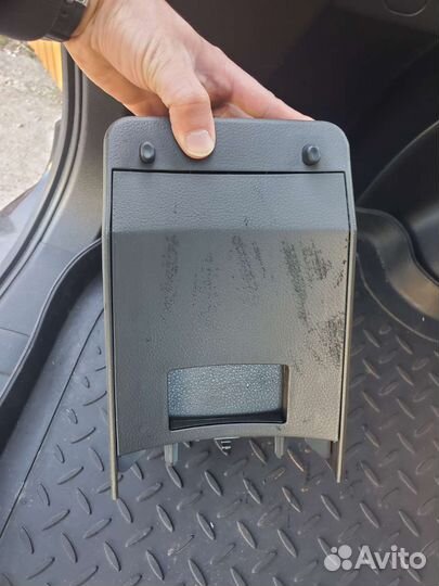 Rear console box для Nissan X-Trail