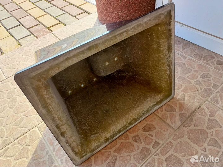 Подставка для крепления кресла в катере