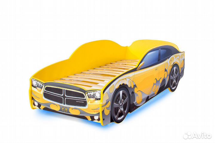 Детская кровать машина