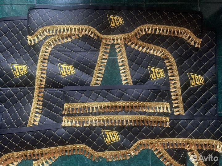 Ламбрикены в кабину JCB