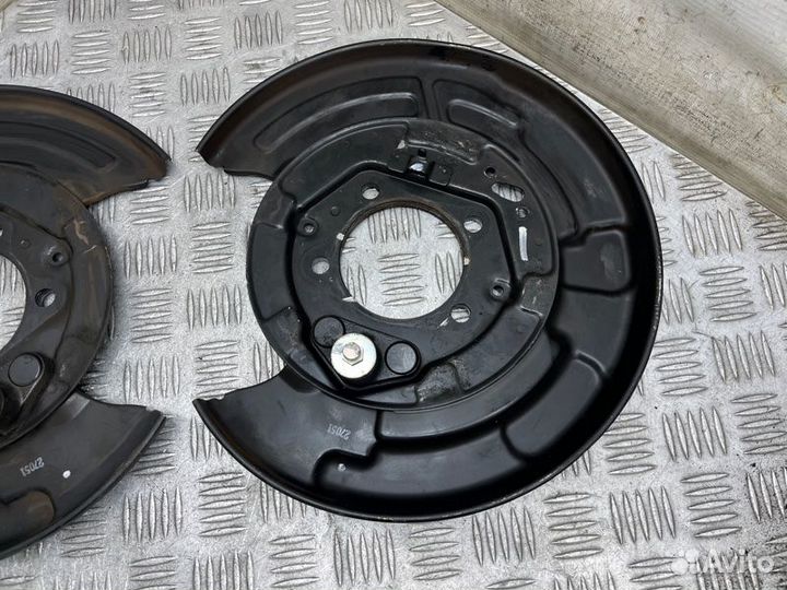 Щит опорный задний Toyota Venza AGV10 1arfe 2013