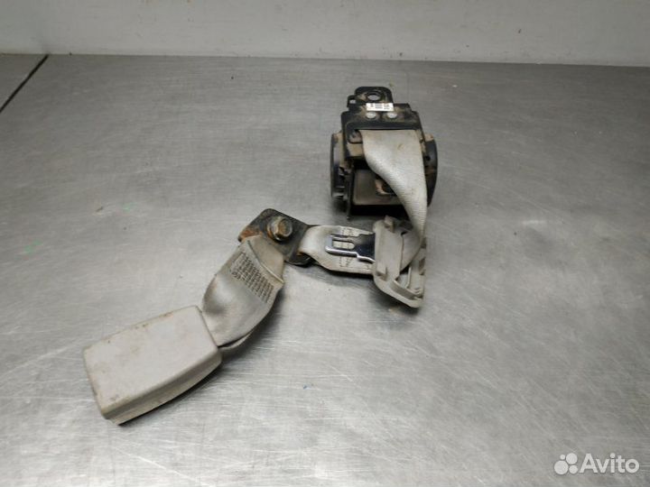 Ремень безопасности центральный задний Kia Cerato