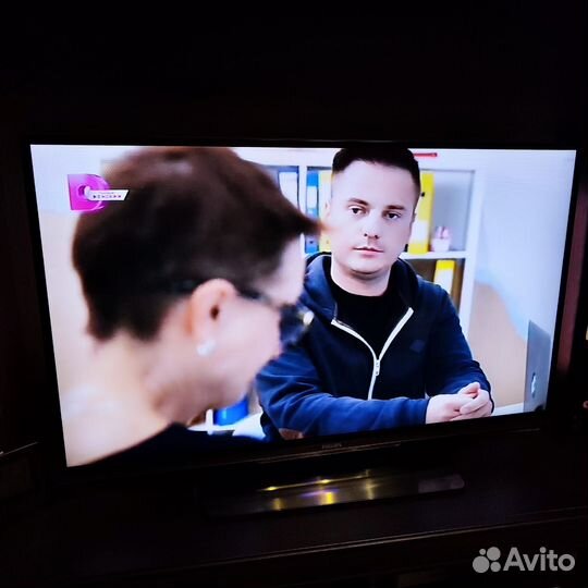 Телевизор Philips 42PFL6097 3D Smart LED TV