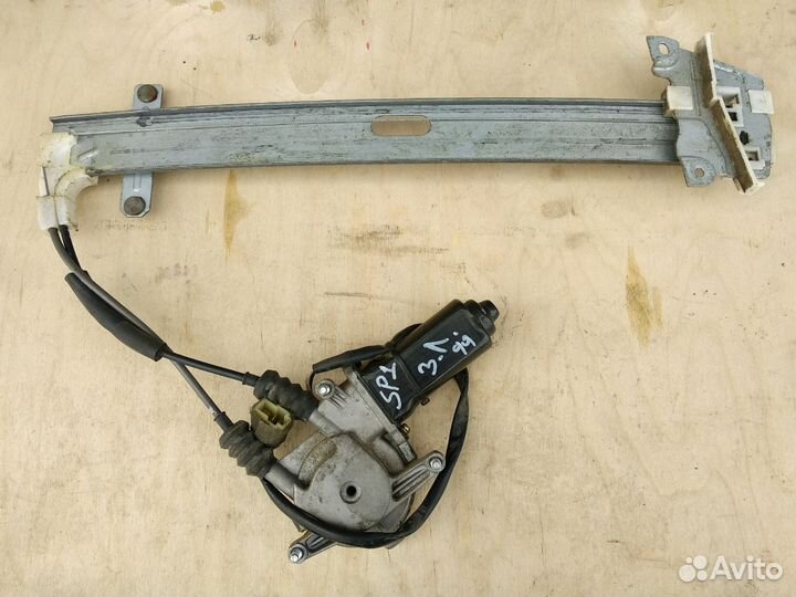 Стеклоподъёмник задний левый Kia Sportage 1