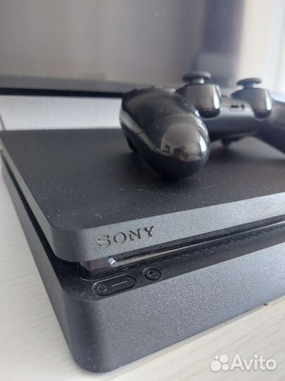 Игровая приставка ps4 slim 500gb