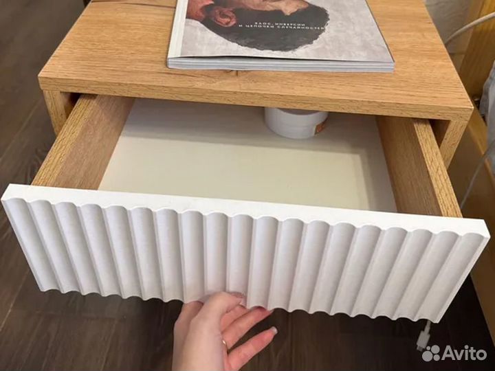 Тумбы витринные модели (разные цвета)