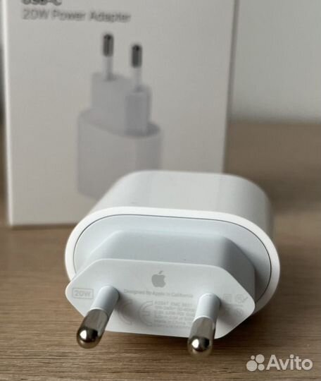 Зарядка на iPhone блок