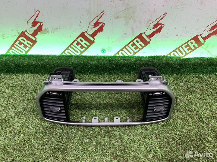 Центральные дефлекторы Kia Sportage IV 4 рестайлин