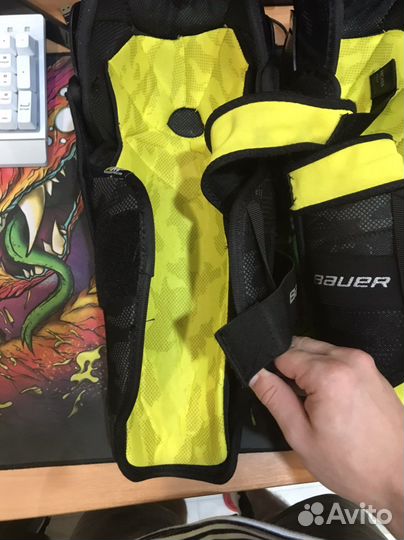 Продам хоккейные наколенники bauer supreme 3S