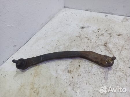 Рычаг передний левый верхний