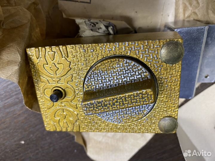 Замок дверной врезной