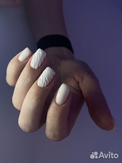 Мастер маникюра и педикюра