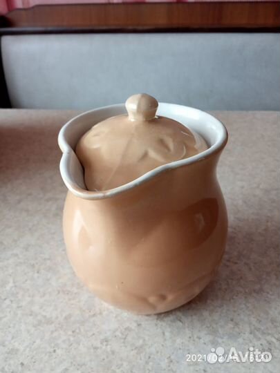 Курамическая посуда для масла и сметаны