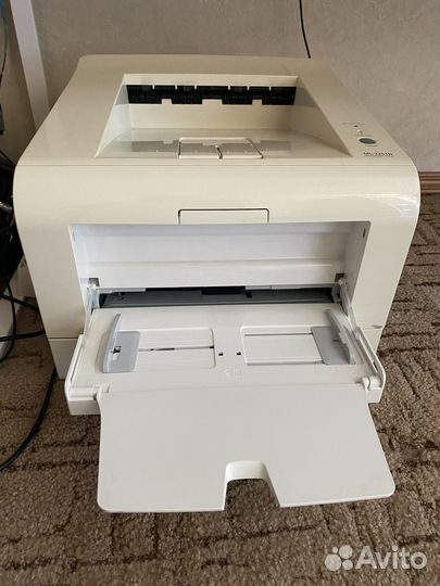 Лазерный принтер Samsung ML-2251N