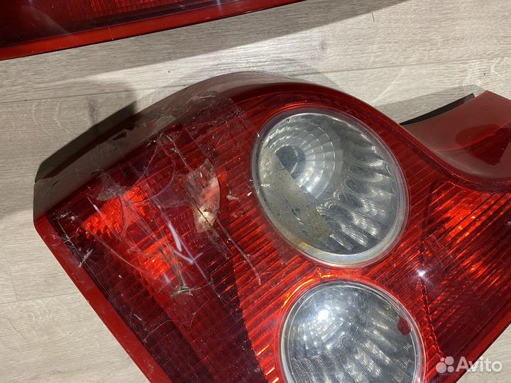 Задний левый фонарь Volvo xc90 2005