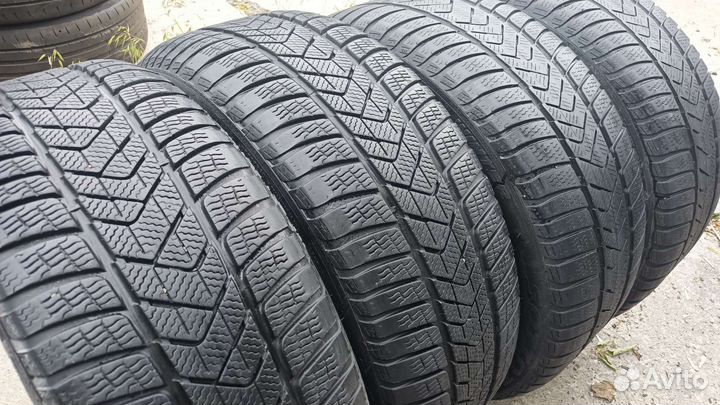 Goodyear UltraGrip 8 Performance 245/45 R18