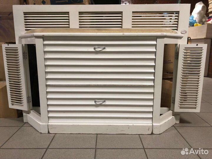 Тумба с сидушкой и полкой экран для радиатора