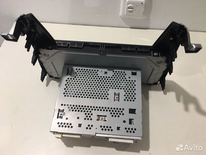 Штатная магнитола на toyota camry 55