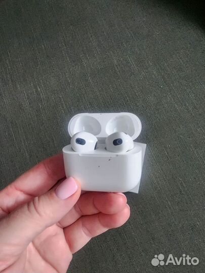 Наушники Apple AirPods 3rd generation Lightning