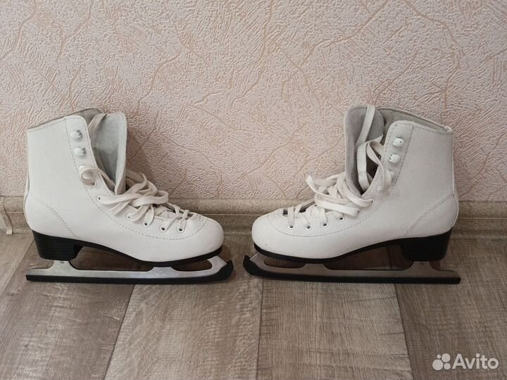 Коньки фигурные 36 размер