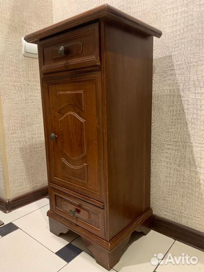 Тумба прикроватная