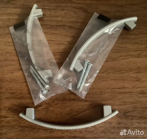 Ручка мебельная пластик 98 мм 3-ри шт