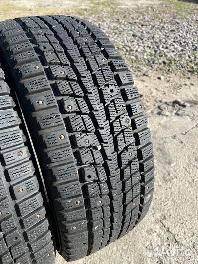 Dunlop SP Winter Ice 01 205/55 R16 94T