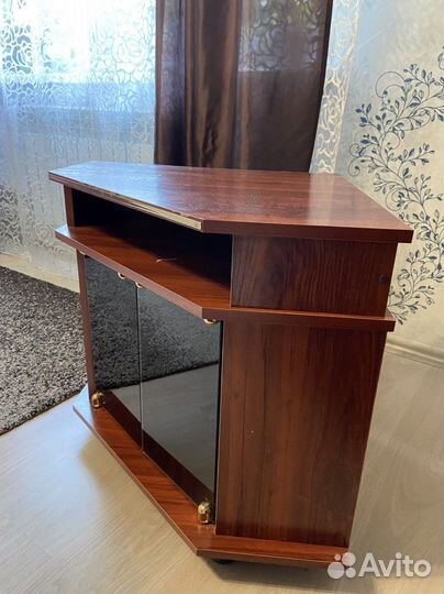 Тумба под телевизор