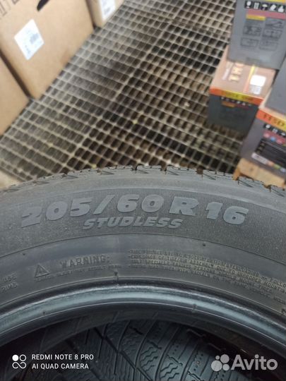 Michelin X-Ice XI3 205/60 R16