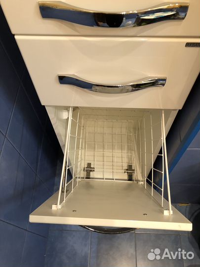 Шкаф- колонна для ванной комнаты Акватон