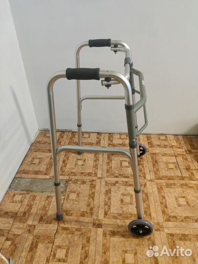 Опоры-ходунки на колесах CA811LG-5