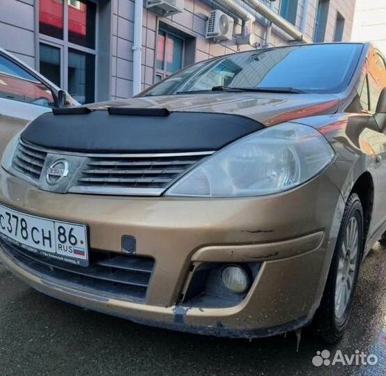Дефлектор капота Nissan Tiida 2004-2013