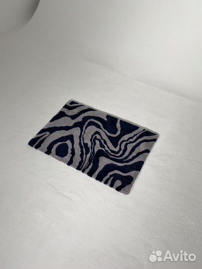 Тафтинговый ковер ручной работы