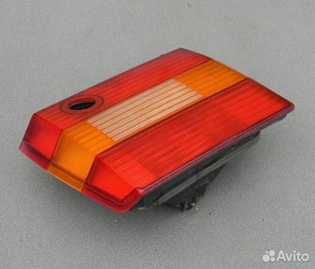 Фонарь правый внутренний VW Passat B4