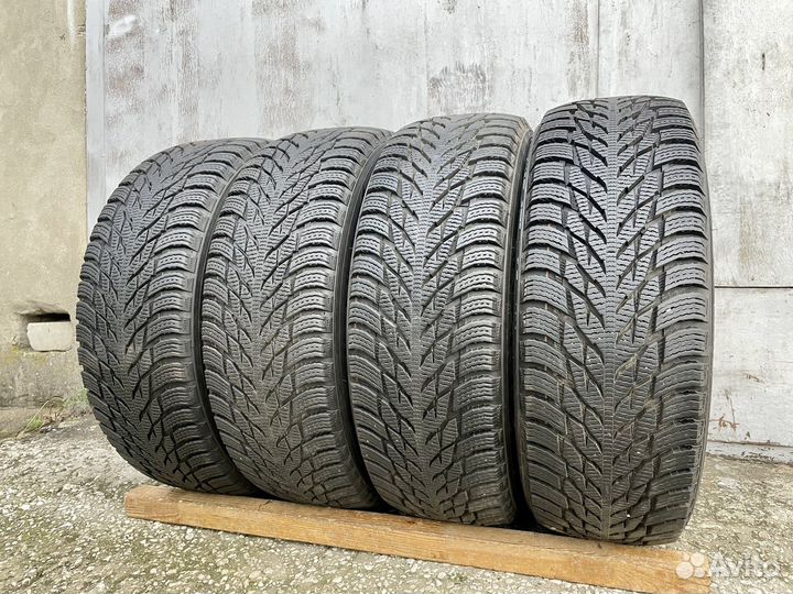 Nokian Tyres Hakkapeliitta R3 205/60 R16