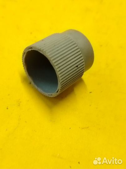 Колпачок клапана кондиционера chevrolet cruze 12 J