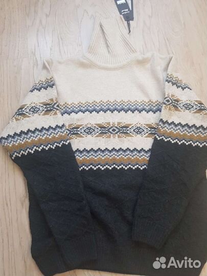 Свитер теплый мужской