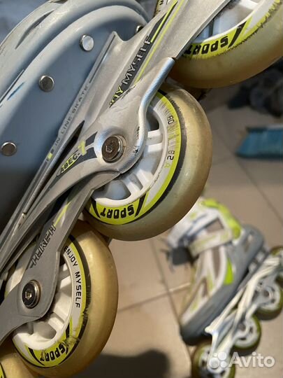 Роликовые коньки