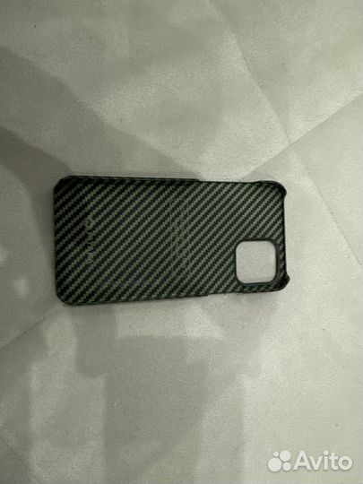 Оригинальный чехол на iPhone 12